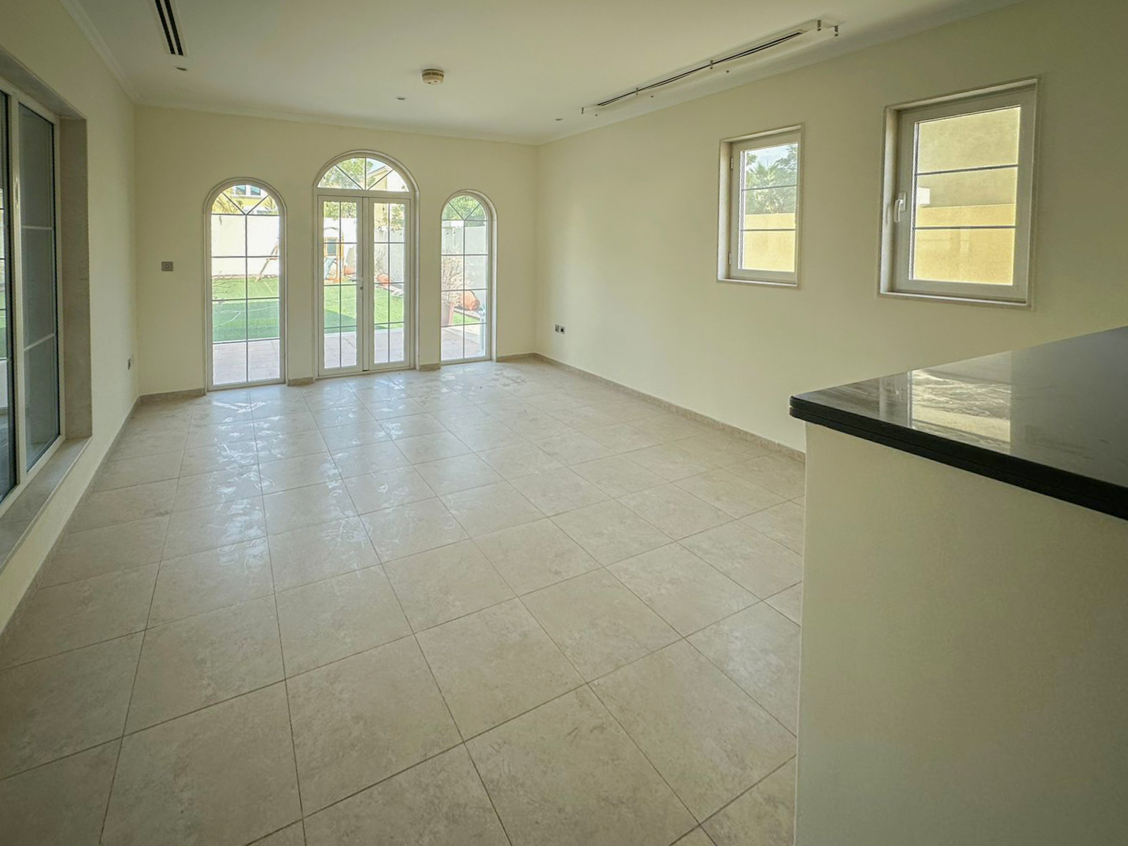 5ee0ad75-778c-4267-ac1e-c81d6b1716c0-picture-027