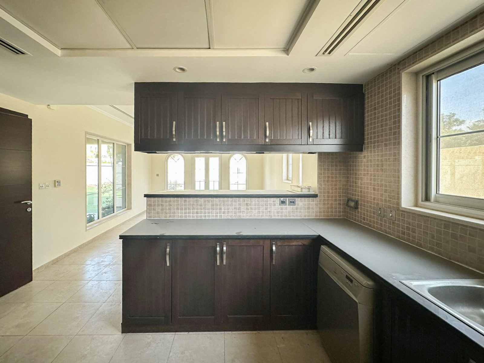 9066fe0f-792f-4bdf-adc7-9b35162e1d4c-picture-021