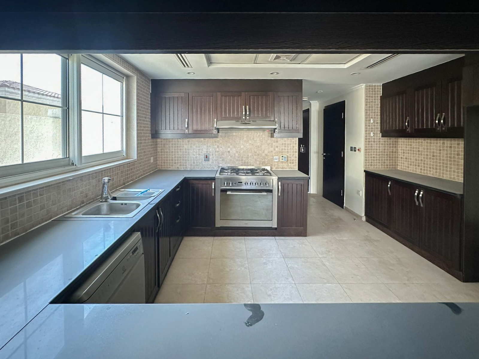 d076ca85-8336-41ad-b184-98cd48968069-picture-026