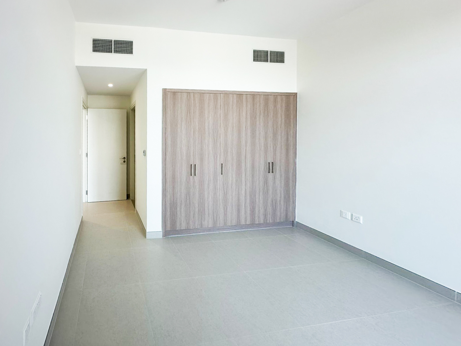 718f0283-1fce-4697-9a5c-27eb56a5d8b3-WhatsApp-Image-2025-10-09-at-12.56.50-PM-1