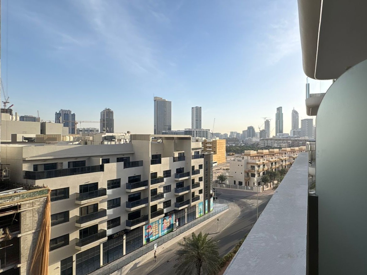 e32e97b7-329b-4a02-a9fe-a2ad310ecda2-006