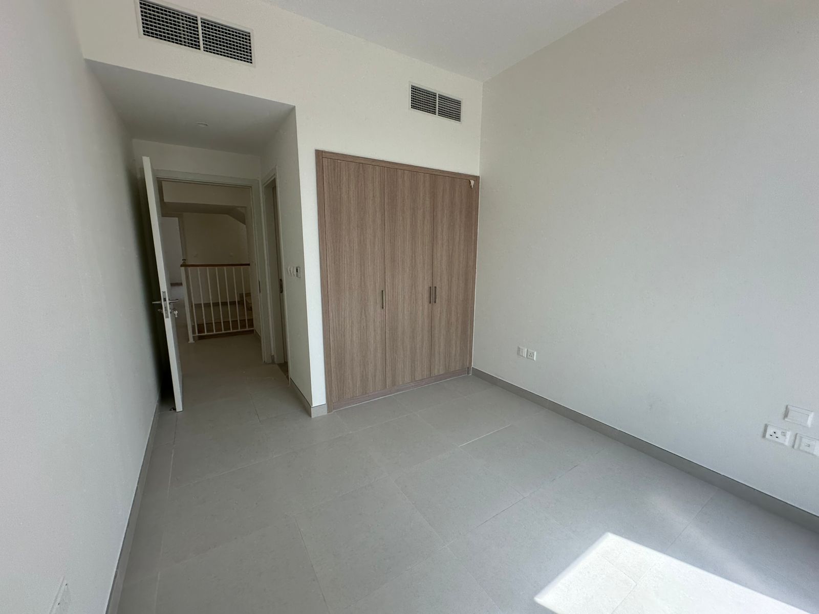 f598f8ed-01c9-464a-9758-4caba6000922-WhatsApp-Image-2025-09-23-at-12.05.56-PM-3