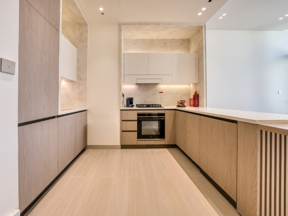 Brand New | Low Floor | Close to Amenities