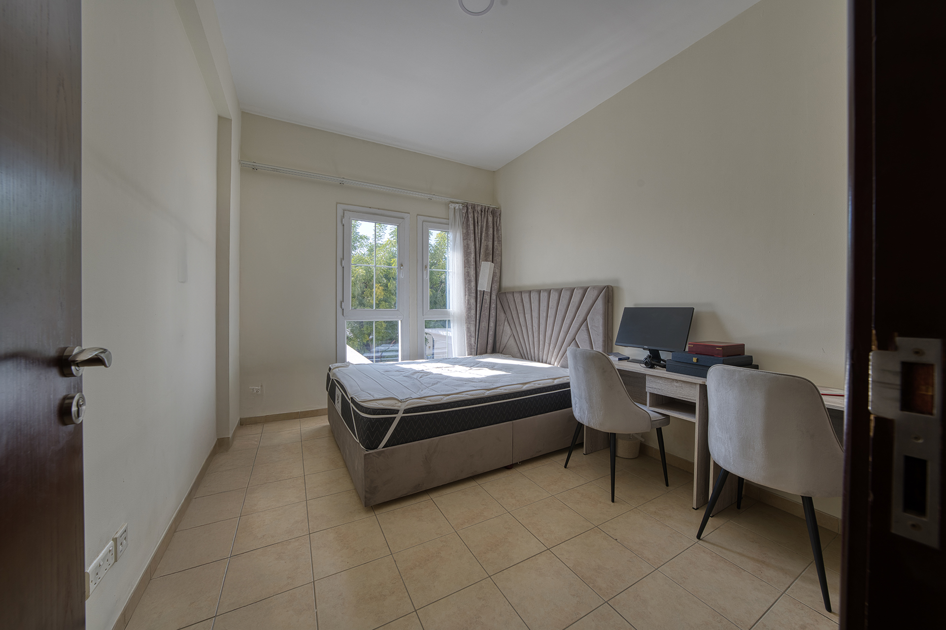 Spacious 3BR Villa | Private Garden | Vacant