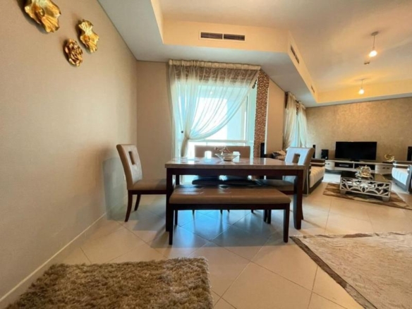 Mid Floor | Lake Views | Large Layout