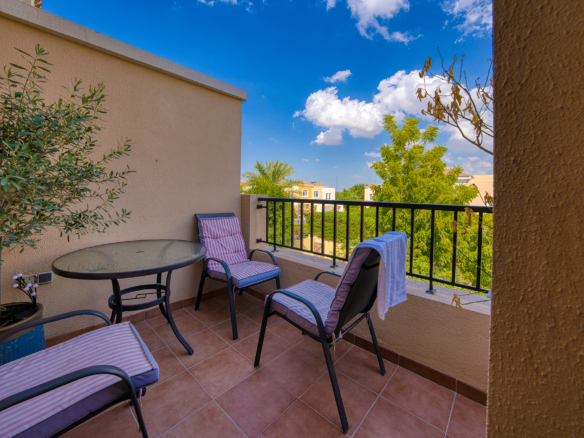 Spacious 3BR Villa | Private Garden | Vacant
