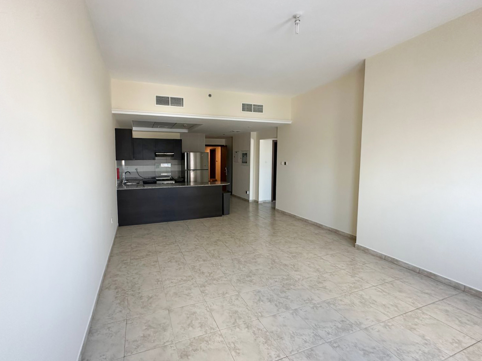 5f2ab352-36a8-4380-873d-aecf3d70bb9b-WhatsApp-Image-2025-10-09-at-12.56.22-PM-2 Brand New | Beachfront Living | 4Bed+Maid+Study