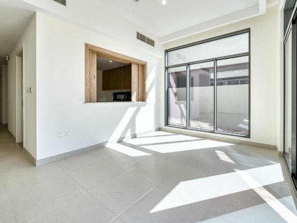4 Bed Villa | Single Row | Garden | Roof Access
