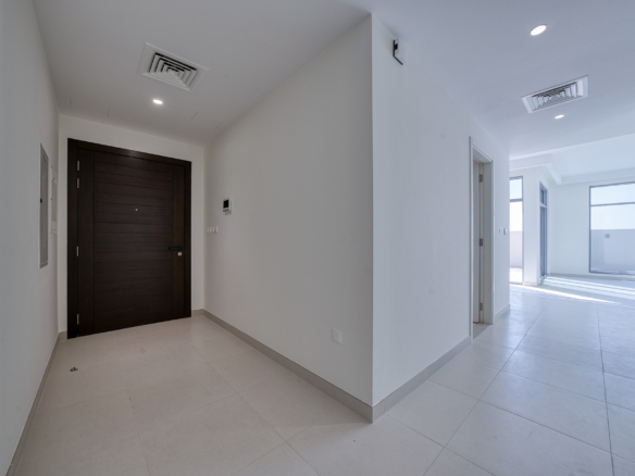 4 Bed Villa | Single Row | Garden | Roof Access