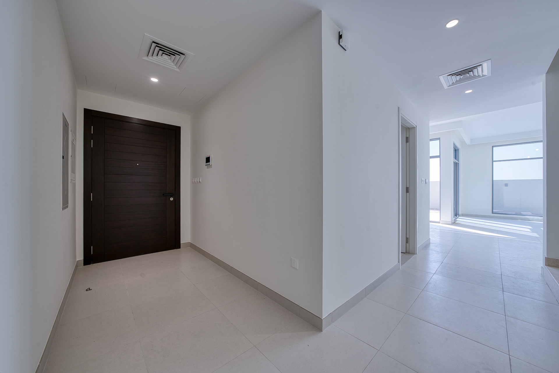 db0e8351-6dc4-4140-833e-c71f7980aa4a-DSC01939_HDR 4 Bed Villa | Single Row | Garden | Roof Access